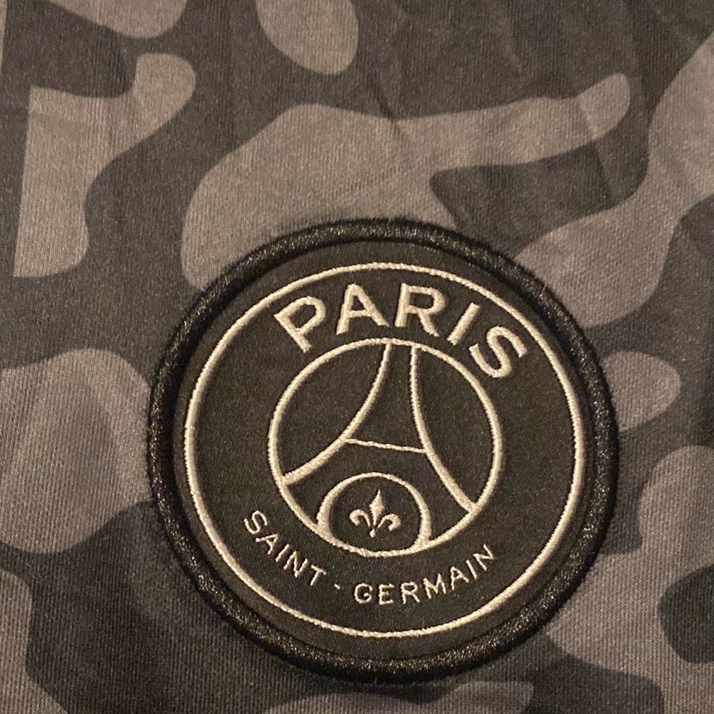 Nike  Jordan Paris Saint Germain  PSG 23/24 Third Soccer Jersey Grey Men’s 2XL - Picture 5 of 8